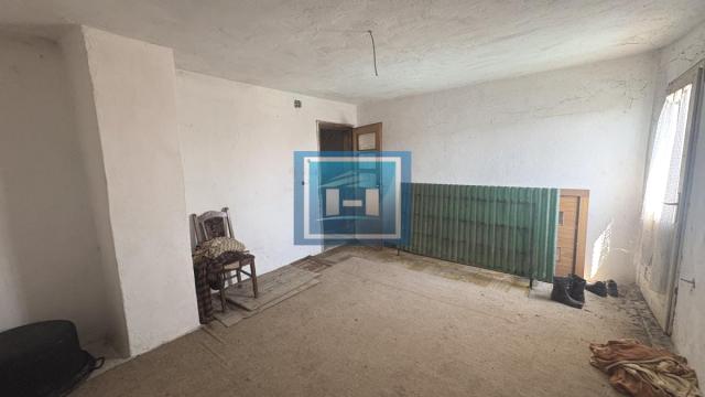 Kuća, Petosoban, Prodaja, 300m2, Kolonija, Gradska lokacija, Jagodina