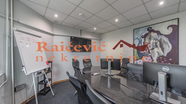 Poslovni prostor, Izdavanje, 315m2, Banovo brdo, Čukarica, Pozeska