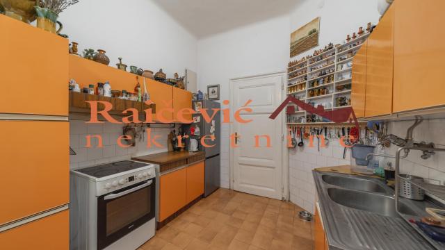 Stan, četvorosoban, Prodaja, 139m2, Centar, Stari grad, Uzun Mirkova