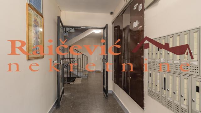 Stan, Trosoban, Prodaja, 69m2, Braće Jerković, Voždovac, Mestroviceva
