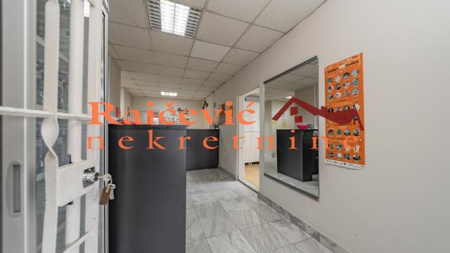 Poslovni prostor, Izdavanje, 273m2, Banovo brdo, Čukarica, Pozeska