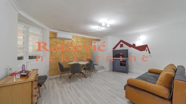 Stan, Jednoiposoban, Prodaja, 40m2, Kalenić pijaca, Vračar, Molerova