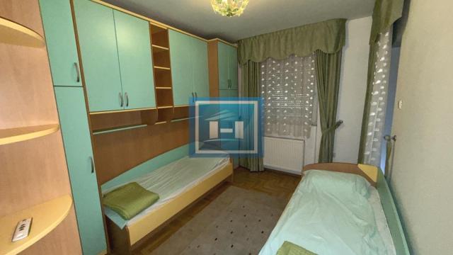 Stan, Trosoban, Izdavanje, 72m2, Pivara, Gradska lokacija, Jagodina