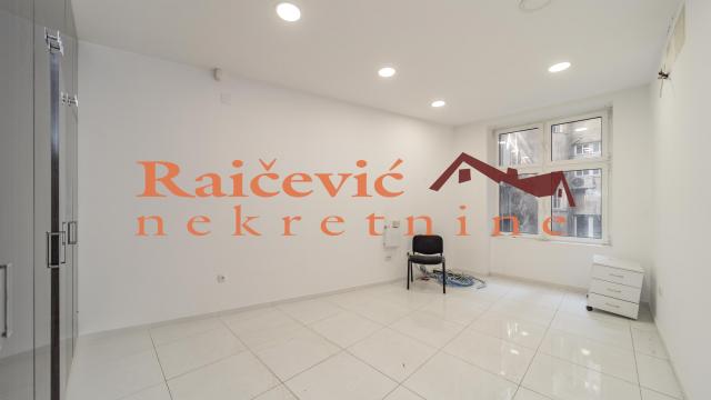 Poslovni prostor, Petosoban, Izdavanje, 179m2, Centar, Stari grad, Terazije