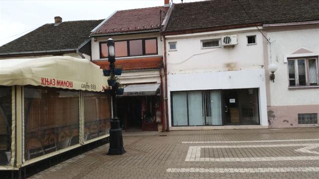 Poslovni prostor, Jednosoban, Izdavanje, 81m2, Grocka, Bulevar Oslobodjenja