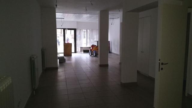Poslovni prostor, Jednosoban, Izdavanje, 81m2, Grocka, Bulevar Oslobodjenja