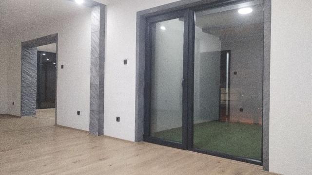 Poslovni prostor, Jednosoban, Izdavanje, 55m2, Sremčica, Čukarica, Beogradska