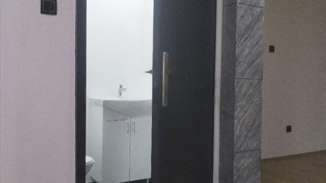 Poslovni prostor, Jednosoban, Izdavanje, 55m2, Sremčica, Čukarica, Beogradska