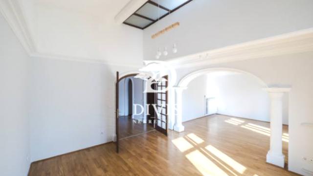 Kuća, četvorosoban, Izdavanje, 550m2, Milovana Marinkovića