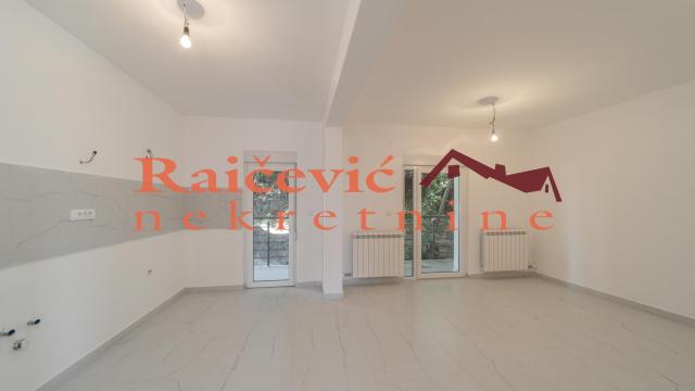 Stan, Trosoban, Prodaja, 82m2, Kaludjerica, Grocka, Kaludjerica