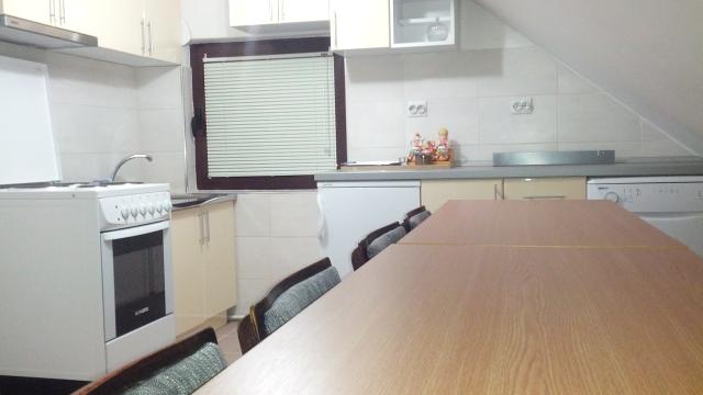 Stan, Dvosoban, Izdavanje, 80m2, Gradska lokacija, Višegradska