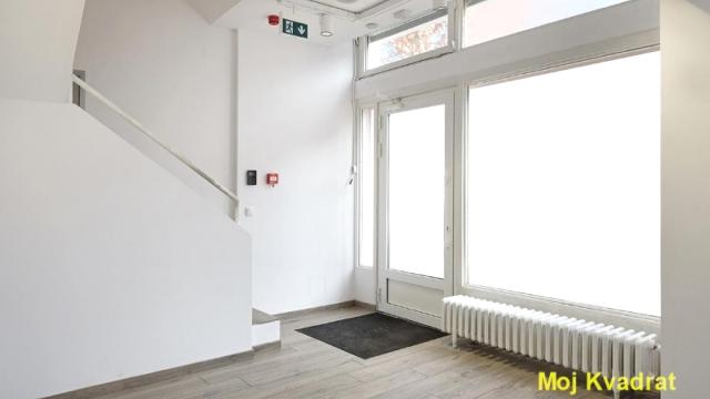 Poslovni prostor, Izdavanje, 75m2, Blok 44 (TC Piramida), Novi Beograd, Jurija Gagarina