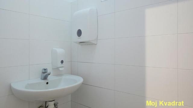 Poslovni prostor, Izdavanje, 75m2, Blok 44 (TC Piramida), Novi Beograd, Jurija Gagarina