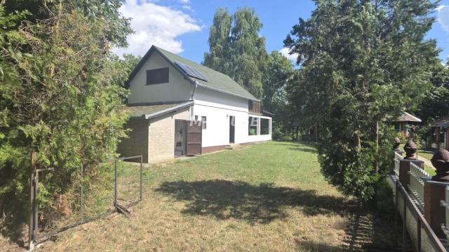 Kuća, Dvosoban, Prodaja, 80m2, Bezdan, Okolno mesto, Sombor