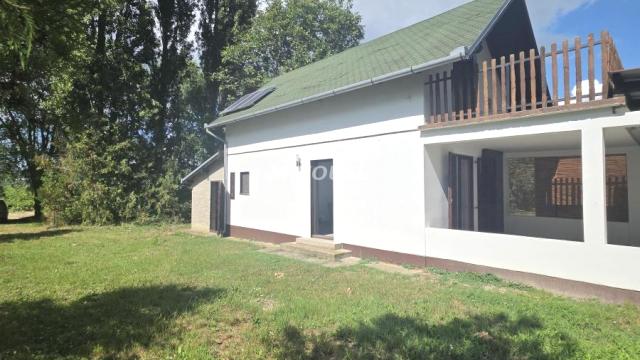 Kuća, Dvosoban, Prodaja, 80m2, Bezdan, Okolno mesto, Sombor