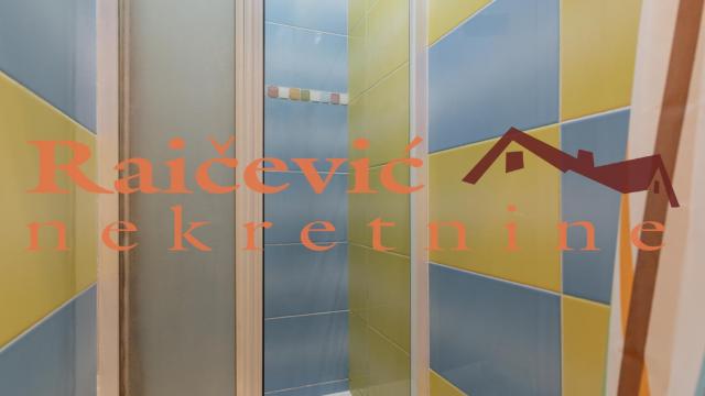 Stan, Petosoban, Prodaja, 103m2, Centar, Savski venac, Karadjordjeva