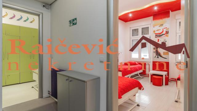 Stan, Petosoban, Prodaja, 103m2, Centar, Savski venac, Karadjordjeva