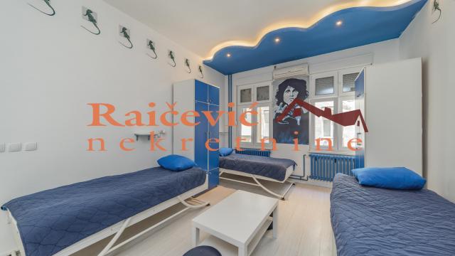 Stan, Petosoban, Prodaja, 103m2, Centar, Savski venac, Karadjordjeva