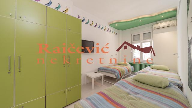 Stan, Petosoban, Prodaja, 103m2, Centar, Savski venac, Karadjordjeva
