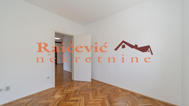 Stan, četvorosoban, Prodaja, 117m2, Dedinje, Savski venac, Miloja Djaka