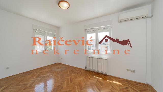 Stan, četvorosoban, Prodaja, 117m2, Dedinje, Savski venac, Miloja Djaka