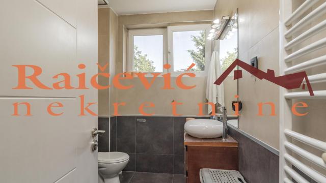 Stan, četvorosoban, Prodaja, 136m2, Autokomanda, Voždovac, Bulevar oslobodjenja