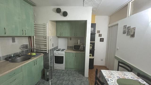Stan, Jednosoban, Izdavanje, 32m2, Fontana, Novi Beograd, Pariske komune