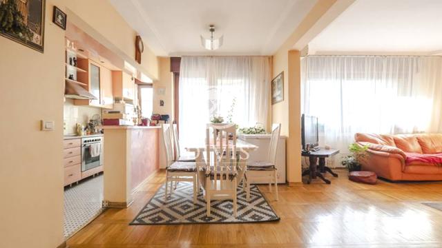 Stan, četvorosoban, Prodaja, 101m2, Vojvode Bogdana