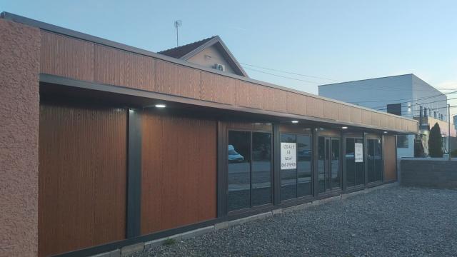 Poslovni prostor, Jednosoban, Izdavanje, 140m2, Surčin, Vojvodjanska 370