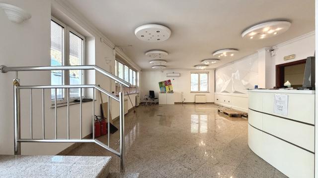 Poslovni prostor, Dvosoban, Izdavanje, 103m2, Bulevar Oslobođenja