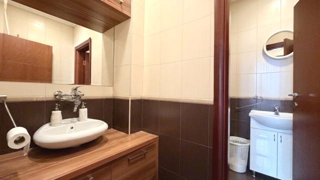 Poslovni prostor, Dvosoban, Izdavanje, 103m2, Bulevar Oslobođenja