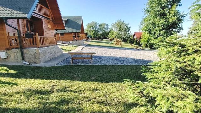 Kuća, Petosoban i veći, Prodaja, 300m2, Manastirski put
