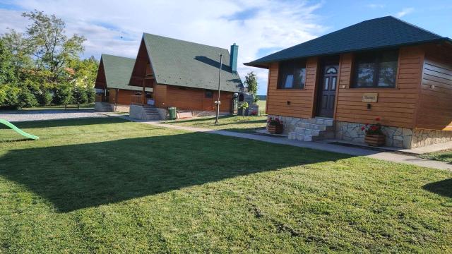 Kuća, Petosoban i veći, Prodaja, 300m2, Manastirski put