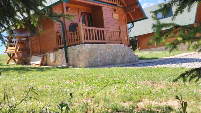 Kuća, Petosoban i veći, Prodaja, 300m2, Manastirski put