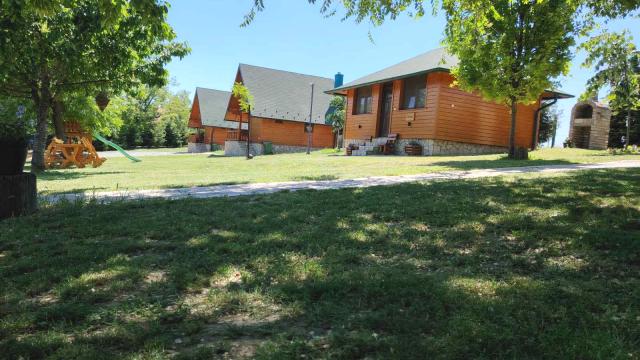 Kuća, Petosoban i veći, Prodaja, 300m2, Manastirski put