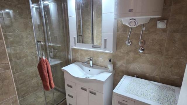 Stan, Garsonjera, Prodaja, 33m2, Blok 45 (TC Enjub), Novi Beograd, Jurija Gagarina