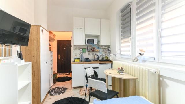 Stan, Garsonjera, Prodaja, 15m2, Centar, Stari grad, Kralja Petra