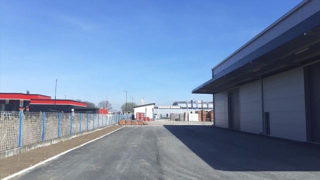 Poslovni prostor, Jednosoban, Izdavanje, 1008m2, Šimanovci, Okolno mesto, Kapetana Svetislava Krstica 2