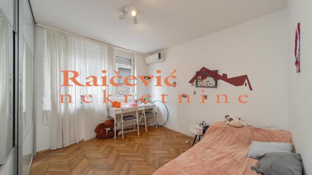 Stan, Trosoban, Prodaja, 69m2, Crveni krst, Vračar, Sumatovacka