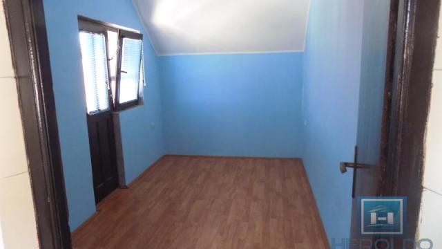 Kuća, Petosoban, Prodaja, 350m2, Gradska lokacija, Ćuprija