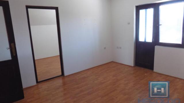 Kuća, Petosoban, Prodaja, 350m2, Gradska lokacija, Ćuprija