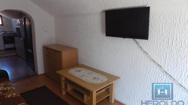 Kuća, Petosoban, Prodaja, 350m2, Gradska lokacija, Ćuprija