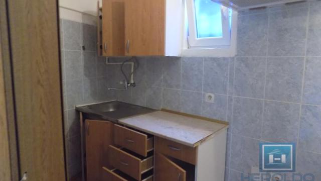 Kuća, Petosoban, Prodaja, 350m2, Gradska lokacija, Ćuprija