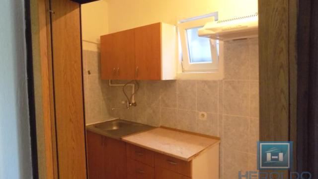 Kuća, Petosoban, Prodaja, 350m2, Gradska lokacija, Ćuprija