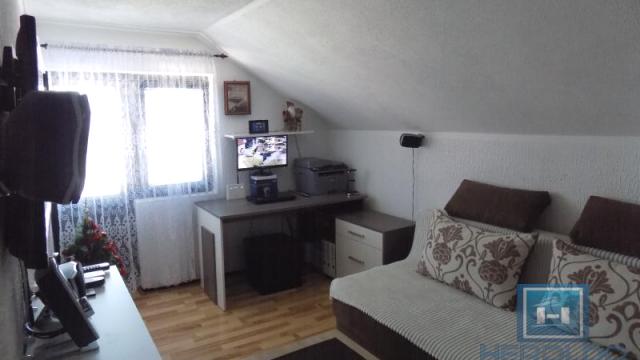 Kuća, Petosoban, Prodaja, 350m2, Gradska lokacija, Ćuprija