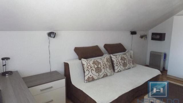 Kuća, Petosoban, Prodaja, 350m2, Gradska lokacija, Ćuprija
