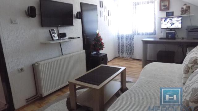 Kuća, Petosoban, Prodaja, 350m2, Gradska lokacija, Ćuprija