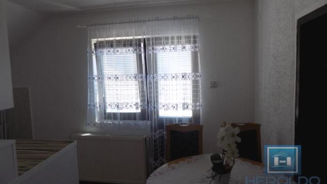 Kuća, Petosoban, Prodaja, 350m2, Gradska lokacija, Ćuprija