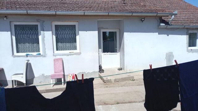 Kuća, Trosoban, Prodaja, 135m2, Stapar, Okolno mesto, Sombor