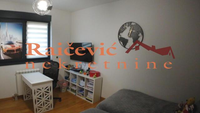 Stan, četvorosoban, Prodaja, 103m2, Autokomanda, Voždovac, Jove Ilica